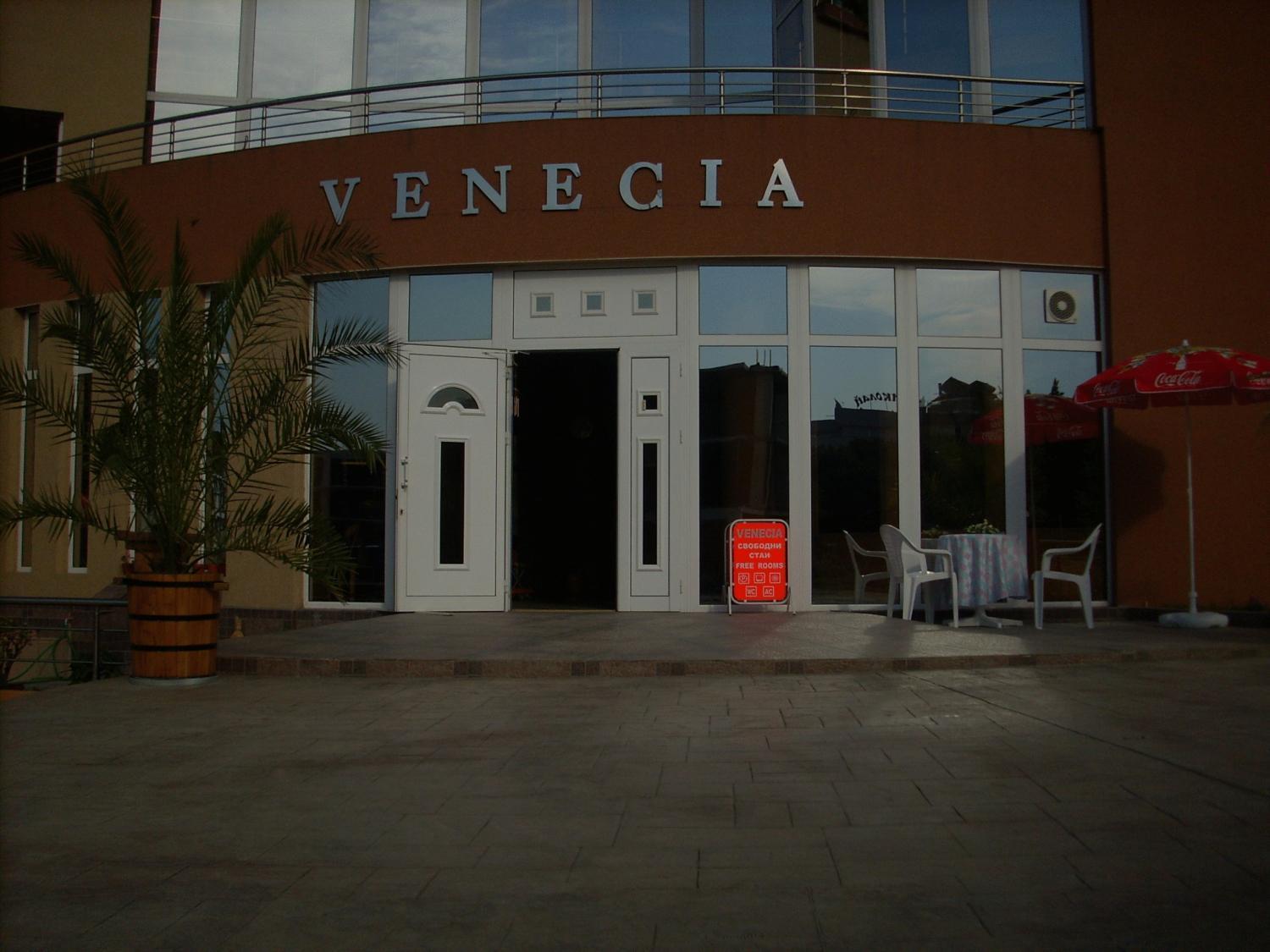 Hotel Venecia Primorsko Exterior photo